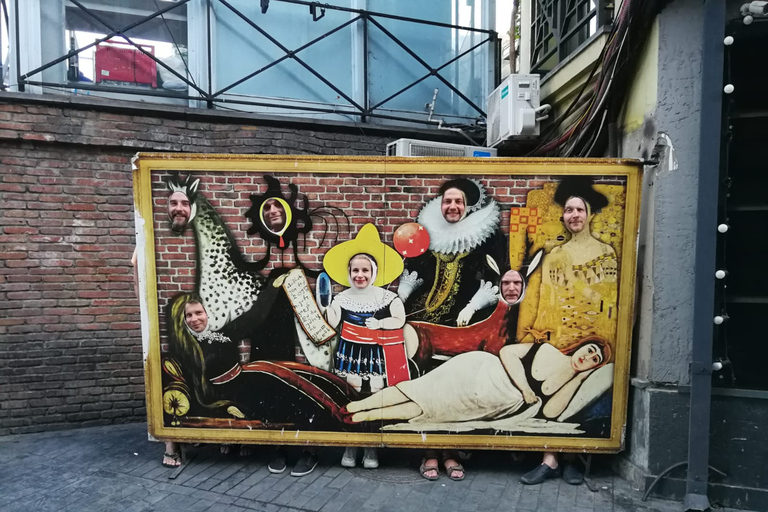 Tbilisi: Private Old City Walking Tour with Wine Tasting