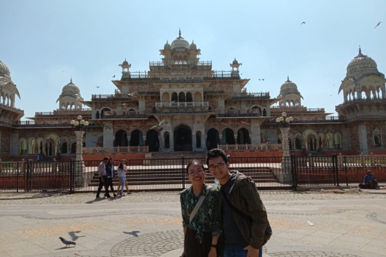 Jaipur: Prywatna całodniowa wycieczka przyjazna osobom LGBTQPrywatny sedan