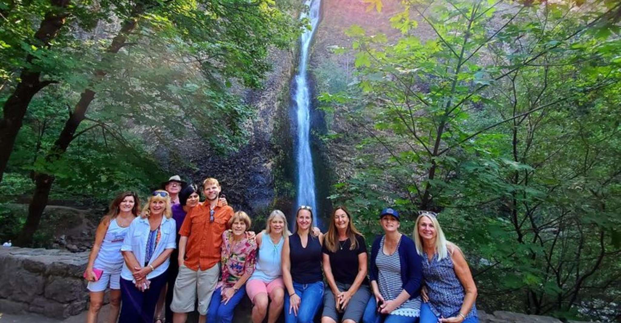 Da Portland, tour delle cascate del fiume Columbia di mezza giornata - Hizvo