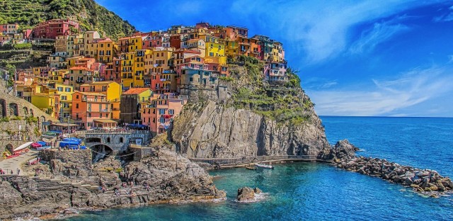 Visit Amalfi Coast, Sorrento and Pompeii - Private Tour in Italy