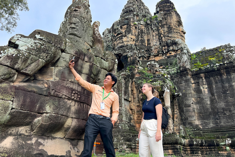 Wycieczka w małej grupie Angkor Wat Sunrise i zachód słońca łodzią Tonle SapWycieczka w małej grupie do Angkor Wat i rejs Tonle Sap Sunset