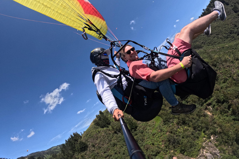 Medellin: Paragliding Flight with Breakfast, Free Photos and Videos with GoPro