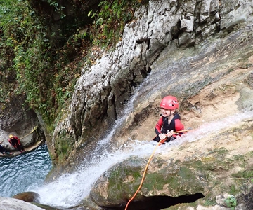 Grenoble : Découvrez le canyoning dans le Vercors.