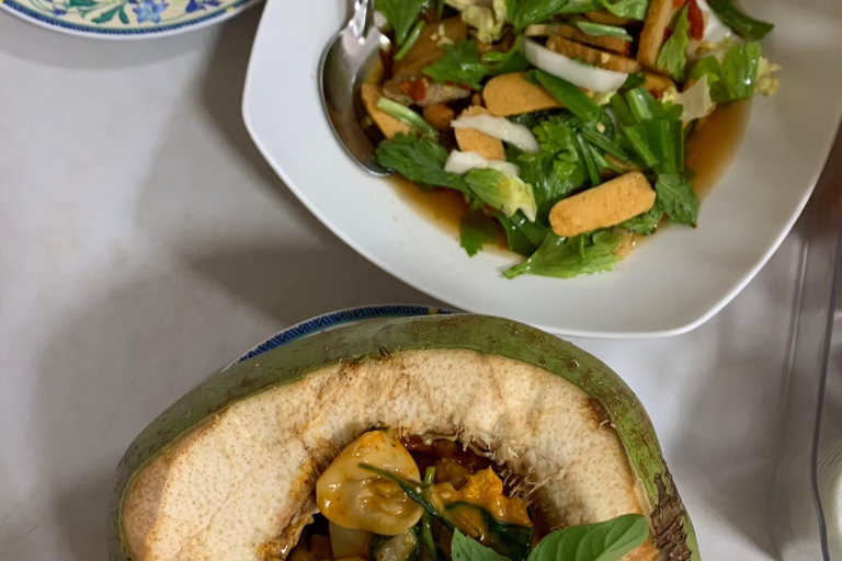 Bangkok: Vegetarian Food Tour with Tuk Tuk Ride