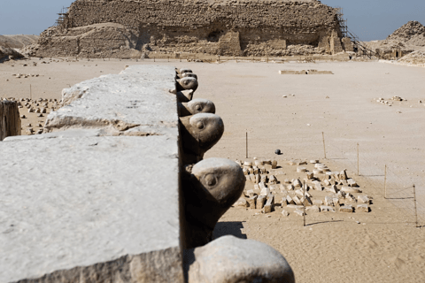 Cairo Full Day Tour naar de piramides van Gizeh, Sakkara en Memphis