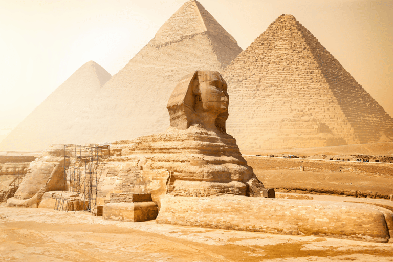 Cairo: Pyramids, Egyptian Museum and Bazar All Fees Included