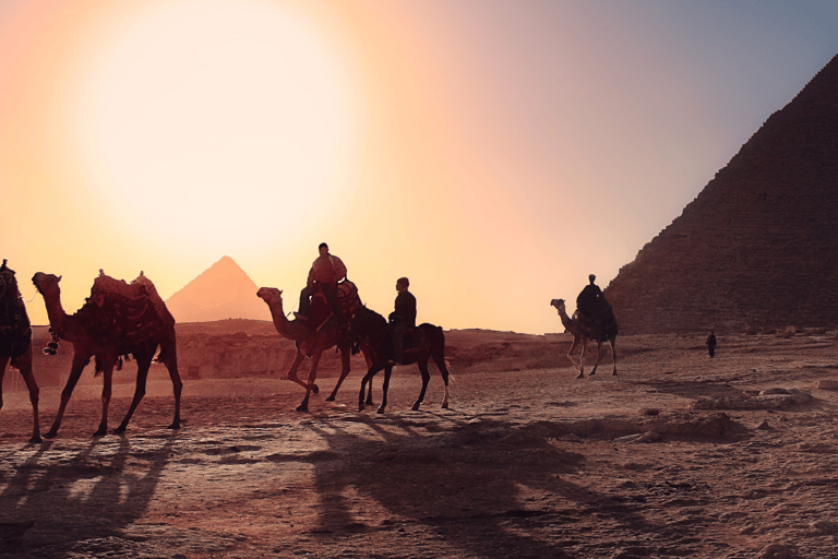 Caïro Volledige dagtour naar de piramides van Gizeh en het Egyptisch museum