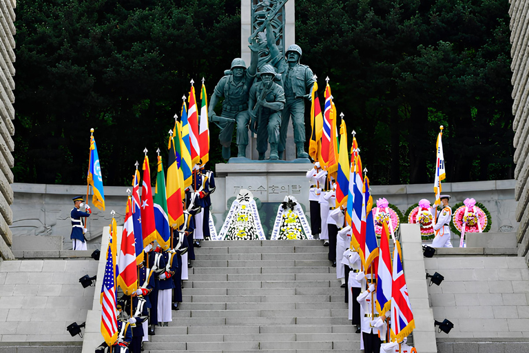 Seoul: Incheon Landing Operation & UN Forces Expert-Led Tour Incheon Landing Operation & UN Forces History (Private Tour)