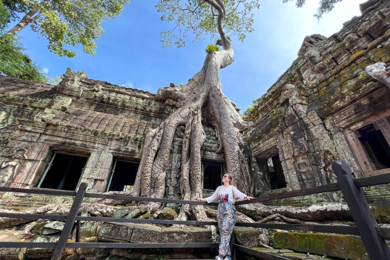 Explora Angkor Amanecer Excursión en grupo reducido y Tonle Sap AtardecerÚnete a la excursión: Explora Angkor al Amanecer y Tonle Sap al Atardecer