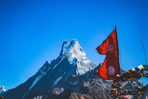 Da Pokhara: trekking guidato di 3 giorni Mardi Himal con pastiDa Pokhara: trekking privato Mardi Himal di 3 giorni