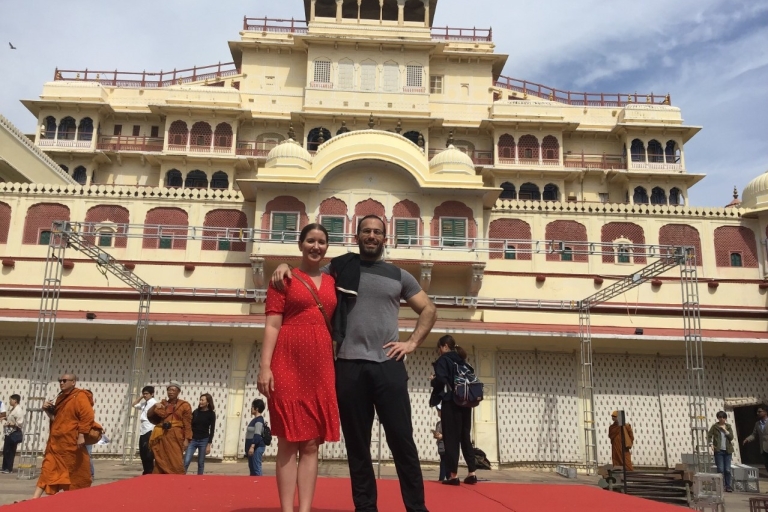 Jaipur: Prywatna całodniowa wycieczka dla osób niepełnosprawnychPrywatny sedan