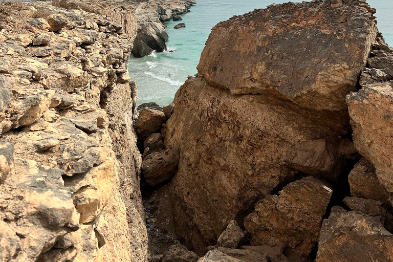 Salalah: Wadi Derbat, Jabal Samhan, & Sink Hole privétour