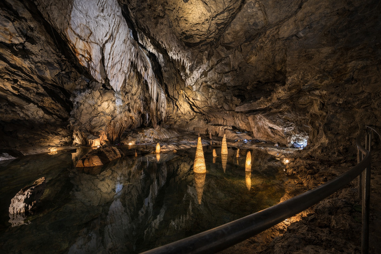 Zakopane: Day Trip with Belianska Cave & Waterfalls