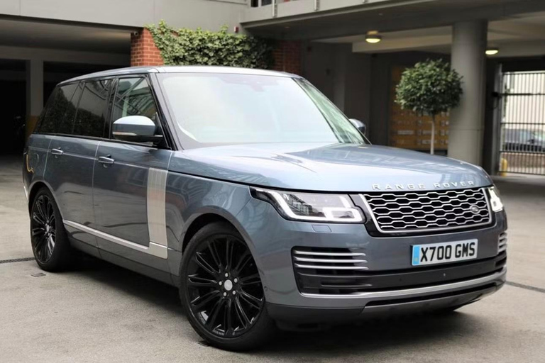 London: Private Chauffeur-Driven Range Rover Tour