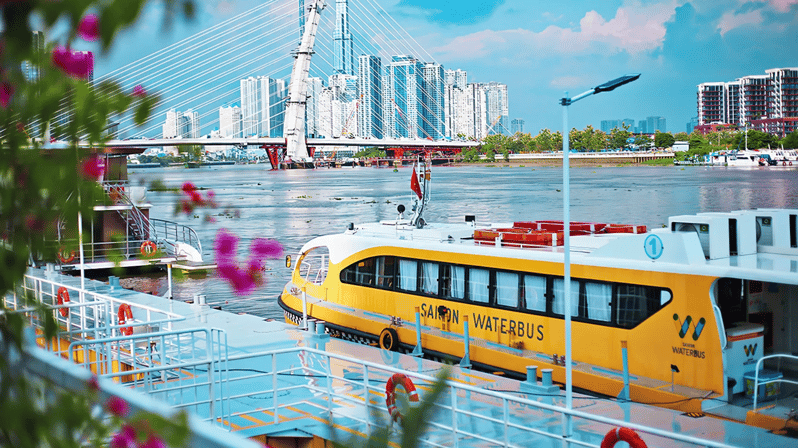 Hô-Chi-Minh-Ville : Jardin botanique privé, bateau-bus et lieux d'intérêt