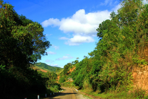 De Hue: excursão de 2 dias em motocicleta Easy Rider para Phong Nha