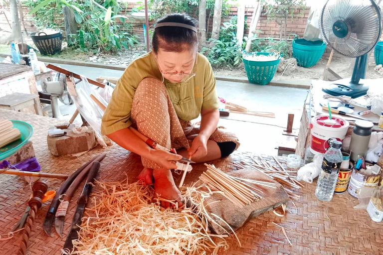 Mae Kampong Village, Hot Springs, Bo Sang Umbrellas Making