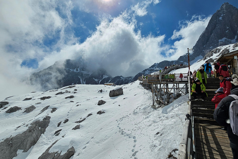 Lijiang Tour to Jade Dragon Snow Mountain w/Cable Car &amp; ShowMiddle seat tickets for the show