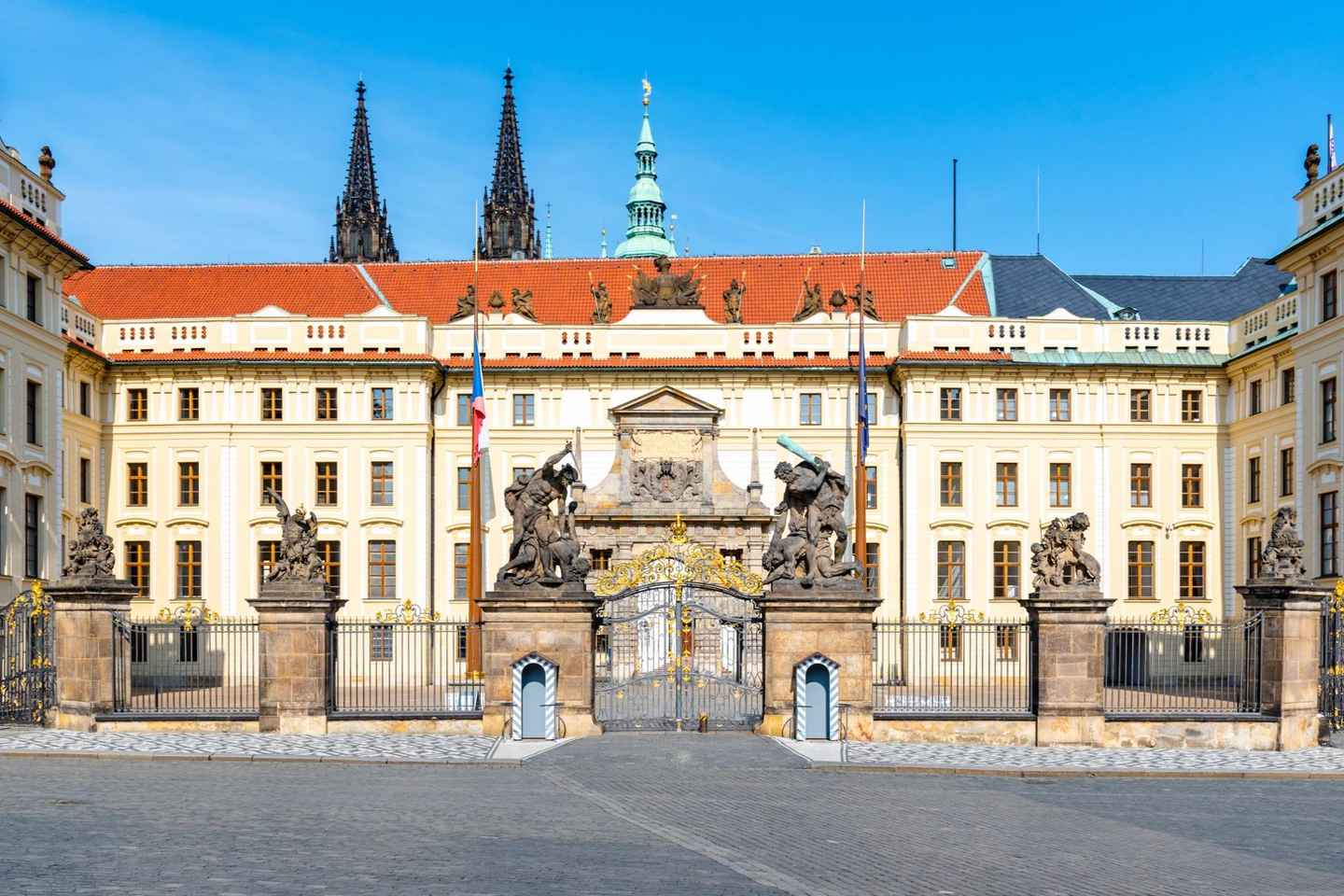 布拉格城堡与圣维特大教堂门票之旅