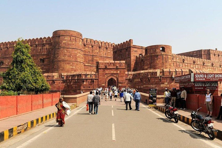 Depuis Delhi : excursion privée d'une journée au Taj Mahal et à Agra avec transferts