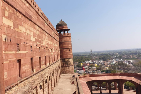 De Délhi: Excursão de 2 dias a Agra e Fatehpur em trem super-rápidoTour com acomodação em hotel 4 estrelas