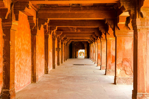 Z Jaipuru: Taj Mahal, Agra Fort i Fatehpur Sikri TourZ Jaipur:- Samochód, przewodnik, kierowca, bilety wstępu i lunch