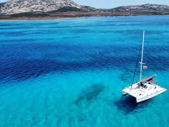 From Stintino: Catamaran tour to Asinara Island