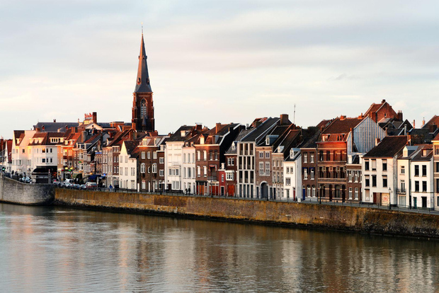 Maastricht: tour a piedi con una guida del posto