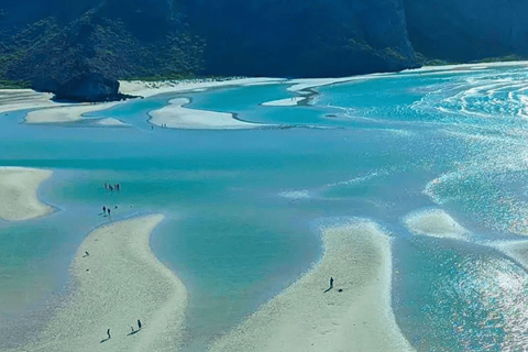 La Paz: Boat ride to Espiritu Santo island and sloop