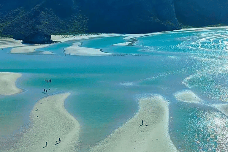 La Paz: Boat ride to Espiritu Santo island and sloop