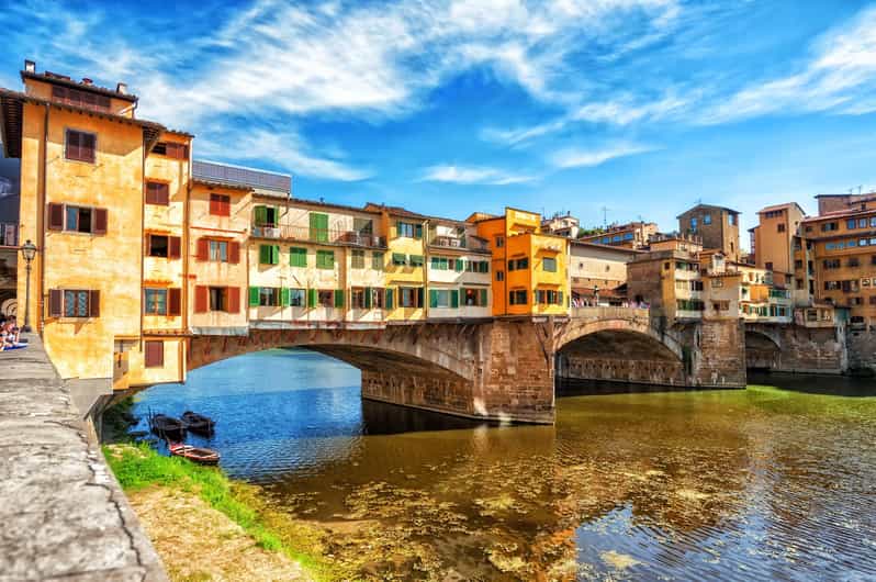 Florence: Uffizi Small-Group Tour (Max 9) + Vasari Option