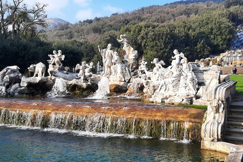 Desde Nápoles: Visita en tren al Palacio Real de CasertaVisita al Palacio Real de Caserta en tren desde Nápoles