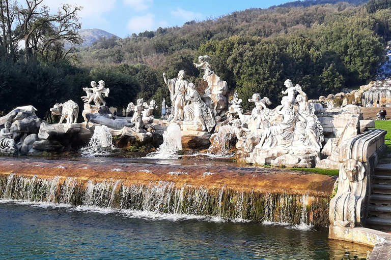 Desde Nápoles: Visita en tren al Palacio Real de CasertaVisita al Palacio Real de Caserta en tren desde Nápoles