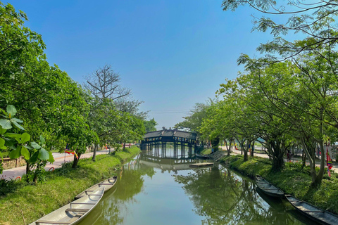 Bustransfer van Hue naar Hoi An met bezienswaardigheden