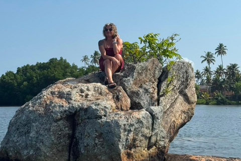 Bentota: Private River Boat Safari Experience Kalutara, Kosgoda, Ahungalla & Near By Area Pickup