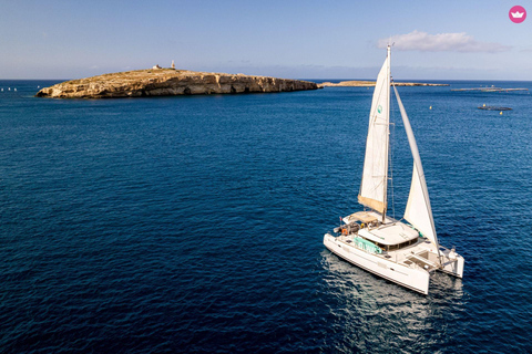 Baia di St. Paul: Tour di mezza giornata in catamarano di lusso con bevande