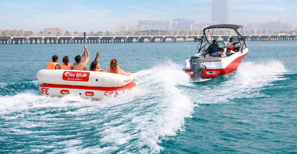 Dubai: Speedboat-Pulled Donut Ride Trip in JBR
