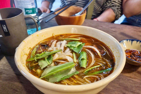 Saigon Vespa Michelin Foodie & Hidden Gems Tour