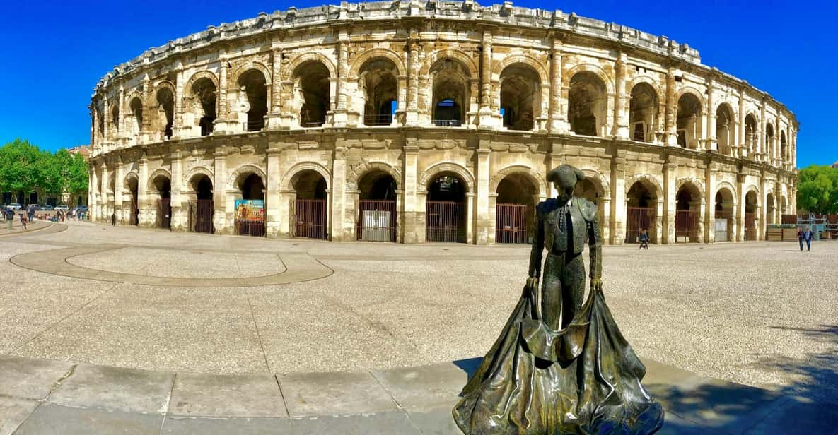 Anal Girl in Nîmes