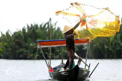 Hoi An: Clase de fabricación de farolillos y cocina con paseo en barco cesto