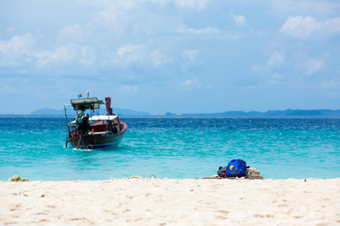 Depuis Phi Phi : Journée complète de plongée avec tuba en bateau à longue queue