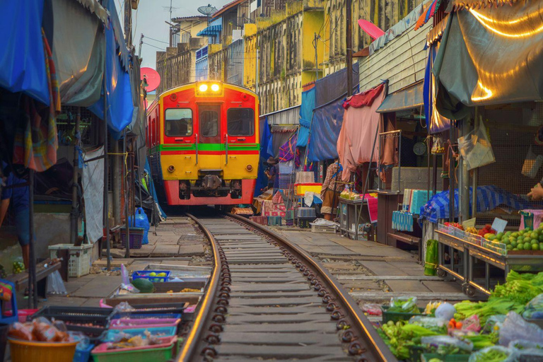 Bangkok Floating & Railway Markets: Damnoen & Maeklong