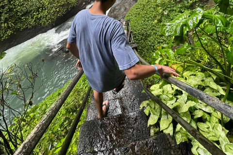 Desde el Norte de Bali Excursión a la Cascada de Aling Aling y la Laguna AzulTour privado