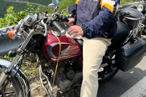Da Nang/Hoi An: Hai Van Pass Motorbike Tour with Easy Rider From Hue to Da Nang/Hoi An (1-way trip)
