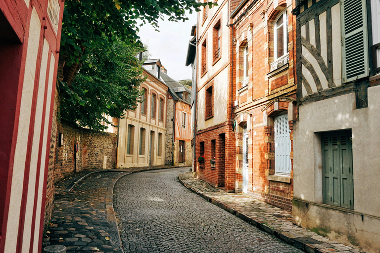 Honfleur: Private Guided Walking Tour with Local Guide