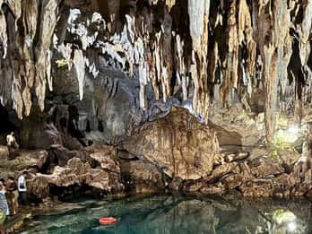 Bohol : Excursion d'une demi-journée à Panglao (grotte et églises de Hinagdanan)