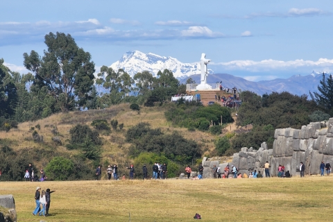 Machu Picchu Cusco: Private 8-tägige KulturreisePrivate Gruppe von 11-15 Reisenden