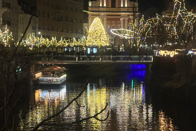 Ljubljana: Christmas Market and Lights Walking Tour