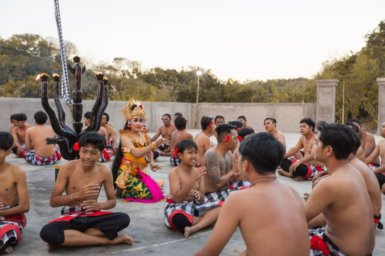 Bali: Uluwatu Temple Tour & Kecak Dance at Karang Boma Cliff Shared Uluwatu Temple & Kecak at Karang Boma (Meet at Kuta)