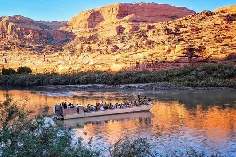 Moab: Colorado River Jet Boat Tour with Live Music & Dinner